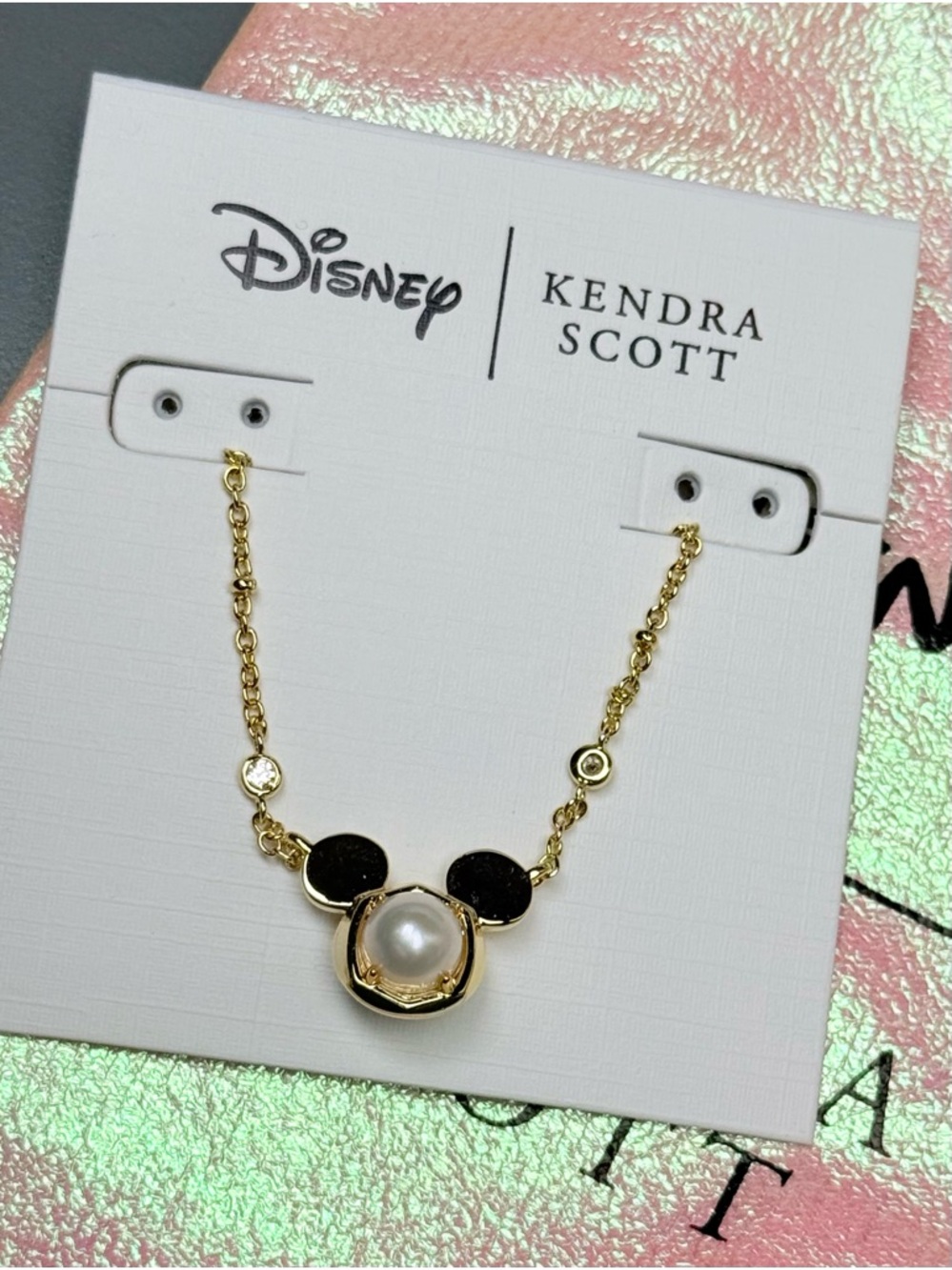 Kendra Scott Mickey Mouse Gold Pendant Necklace in Ivory MOP - Picture 4 of 4